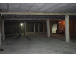 Local comercial en venta en Baena photo 0