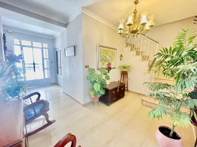 CASA LISTA PARA VIVIR CON COCHERA. photo 0