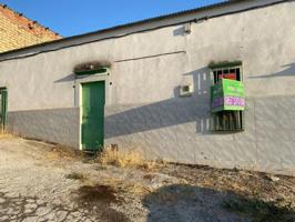 Venta de Local Comercial en Castro del Río photo 0