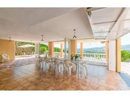 CHALET CON PISCINA, PISTA DE PADEL, 5 DORM, 4 BAÑOS, 2 COCINAS photo 0