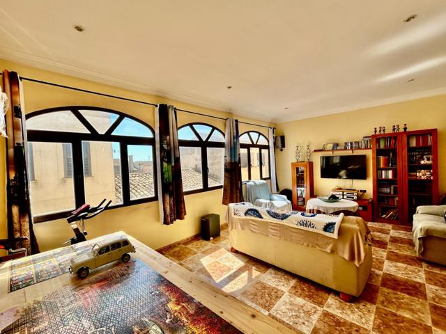 Casa en venta en Porreres. photo 0