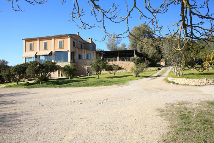 Se vende vivienda o restaurante en funcionamiento en Sant Joan photo 0