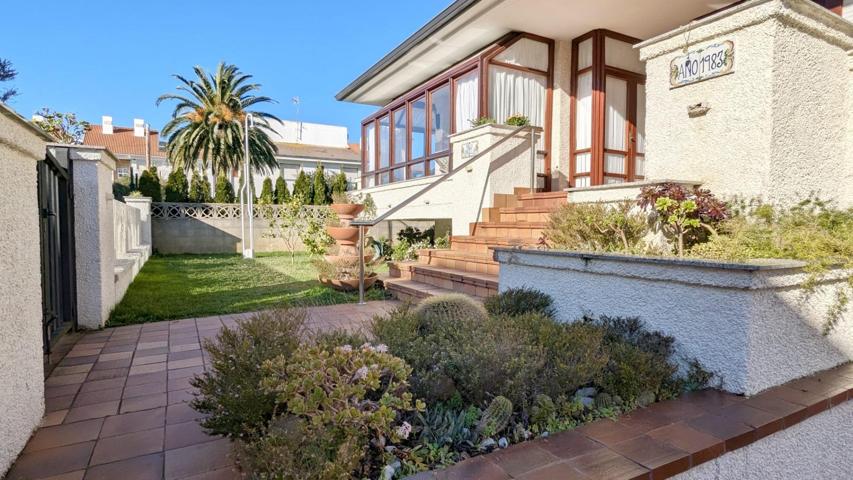 Unifamiliar En venta en Playa De Berria, Santoña photo 0