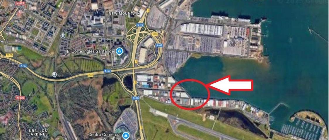 Nave en venta en el Polígono de Raos-Santander de 450 m2 en planta baja y 100 en entreplanta photo 0
