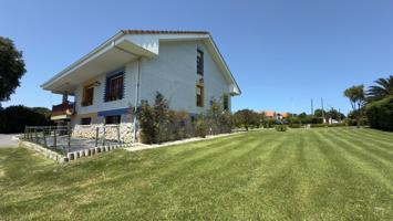 Unifamiliar En venta en Somo, Somo photo 0
