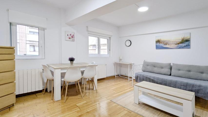 Piso con encanto reformado, junto a las playas y Universidades de Santander photo 0