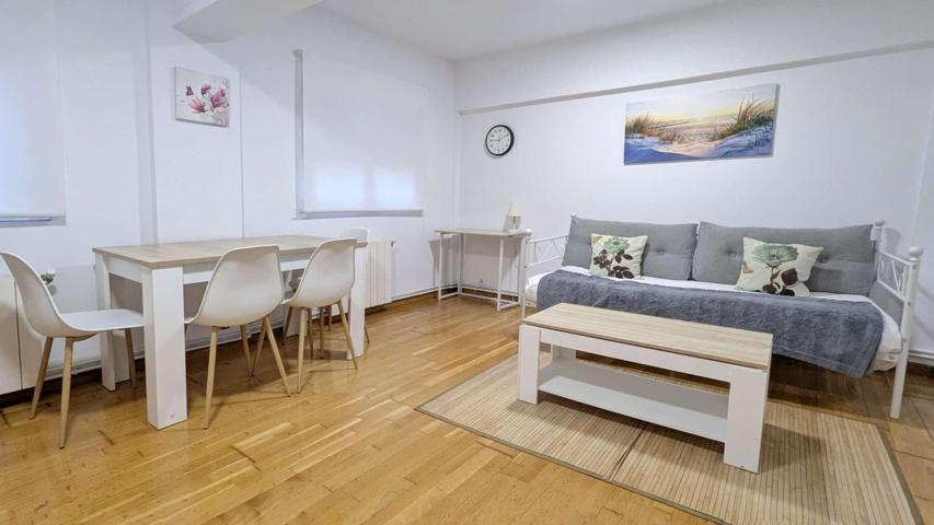Piso con encanto reformado, junto a las playas y Universidades de Santander photo 0