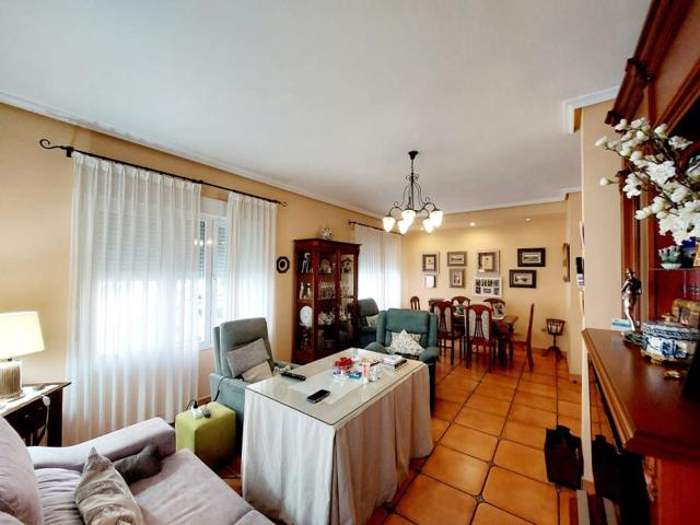 Casa En venta en Badajoz photo 0