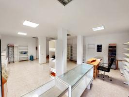 Local En venta en San Fernando, Badajoz photo 0