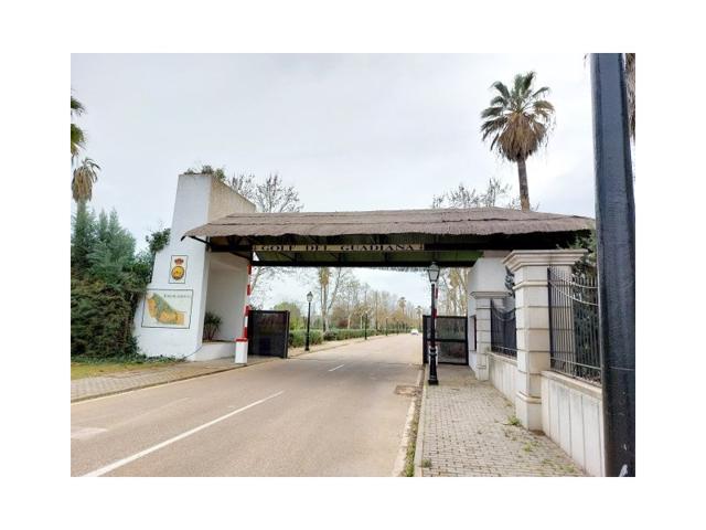 Terrenos Edificables En venta en Badajoz photo 0