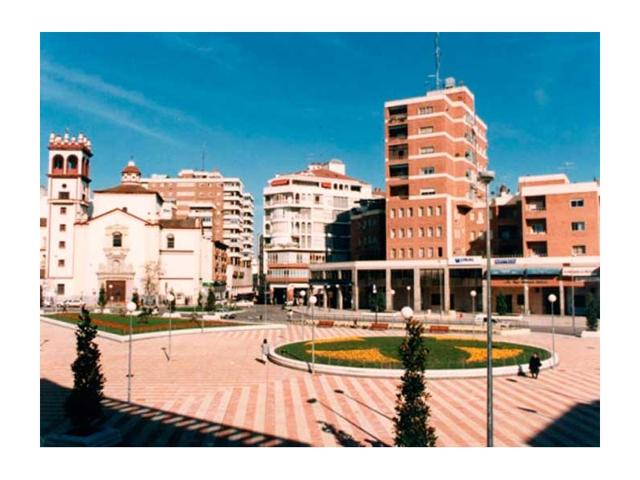 Local En venta en Badajoz photo 0
