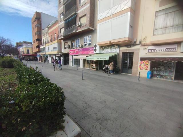 Local En alquiler en Badajoz photo 0