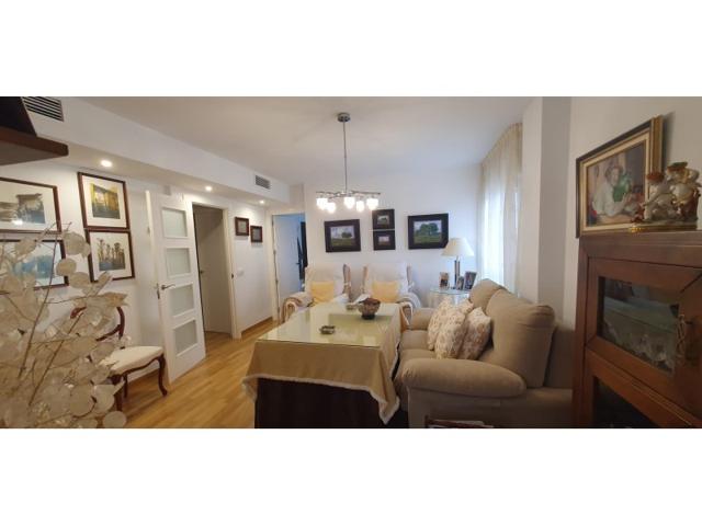 Piso En venta en Badajoz photo 0