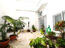 Piso En venta en Badajoz photo 0