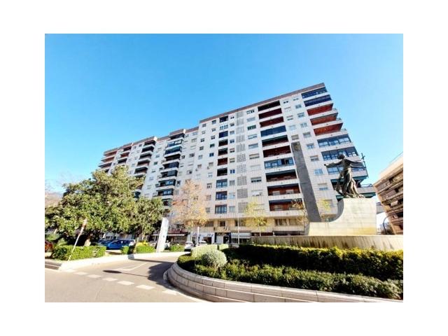 Piso En venta en Badajoz photo 0