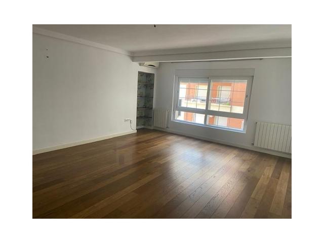 Piso En venta en Badajoz photo 0