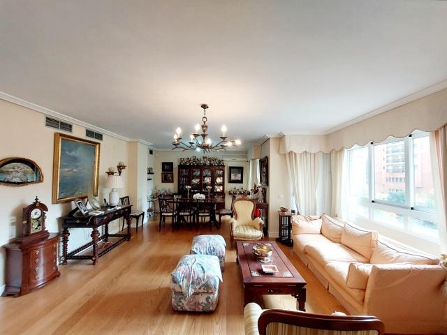 Piso En venta en Badajoz photo 0