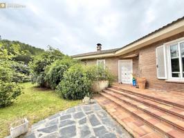 Casa en venta en Boadilla del Monte photo 0