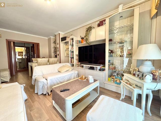 PISO EN VENTA EN LA ZONA DE LOS ROSALES - MÓSTOLES photo 0