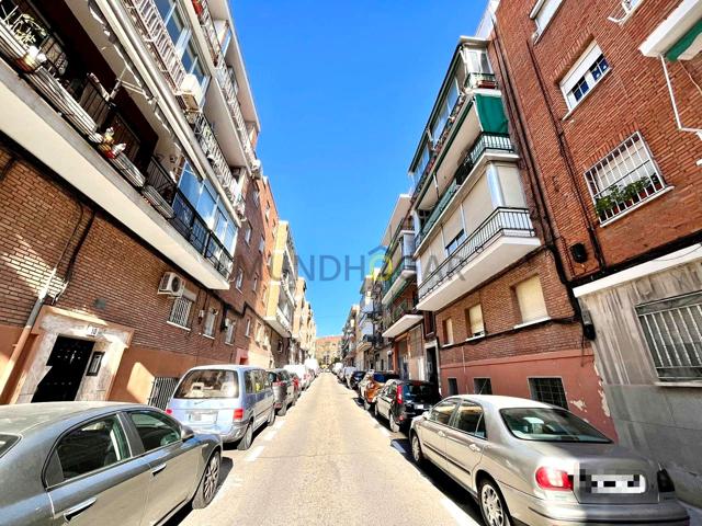 Local para Cambio de uso en Calle Víctor Manuel photo 0