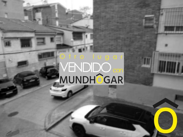 Piso en venta en calle Velez Blanco photo 0