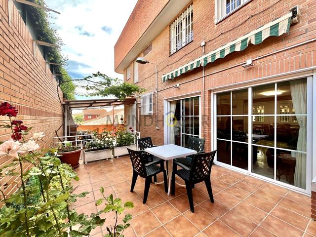 Se vende Chalet en Calle Barberán photo 0