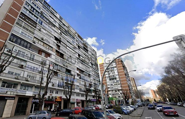 Local en venta en Avenida de Betanzos photo 0