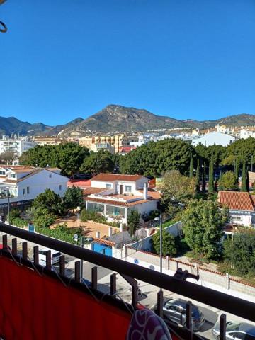 PISO DE 4 DORMITORIOS EN PLENO CENTRO DE ARROYO DE LA MIEL !!! photo 0