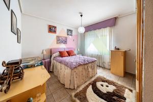 Unifamiliar Pareada En venta en Calle Herradura, Parque - Ctra De Ugena, Illescas photo 0