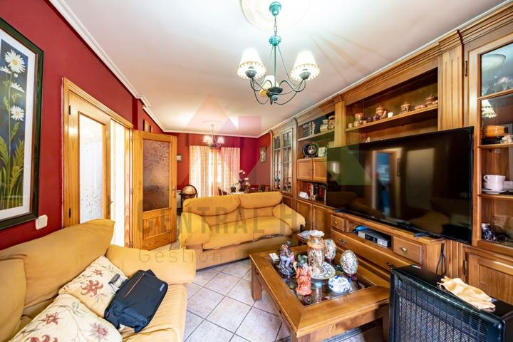 Unifamiliar Pareada En venta en Calle Herradura, Parque - Ctra De Ugena, Illescas photo 0