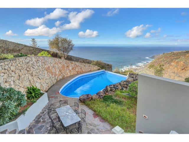 Acogedor chalet con impresionantes vistas photo 0