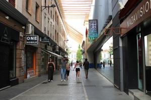 Oficina multiusos en pleno centro de Dos Hermanas para profesionales liberales, emprendedores o inversores. photo 0