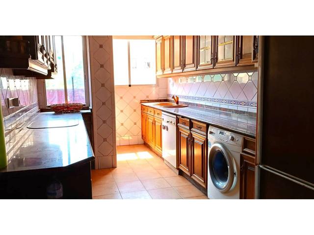 Piso en venta en Nou Moles(46018) photo 0