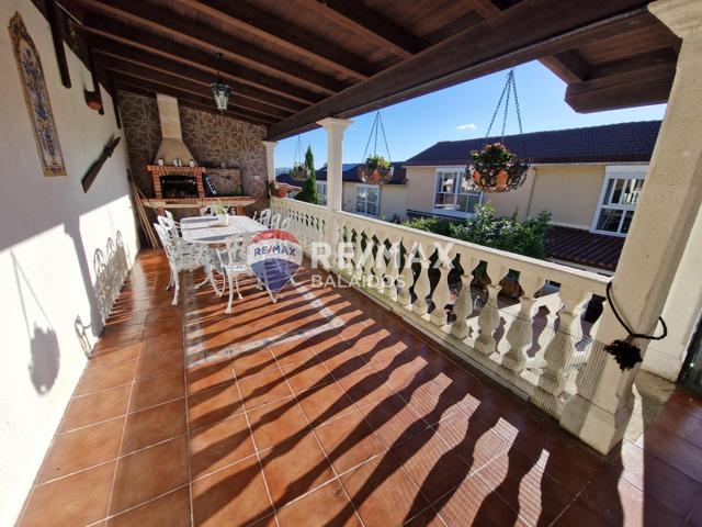 Casa - Chalet adosado en venta en Subida á Madroa, Candeán, Cabral photo 0