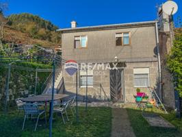 Casa - Chalet adosado en venta en Torre, Gondomar photo 0