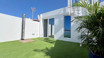 Casa Reformada con Gusto, Tres Plantas, Solárium y Terrazas de Ensueño - ¡A ESTRENAR! photo 0