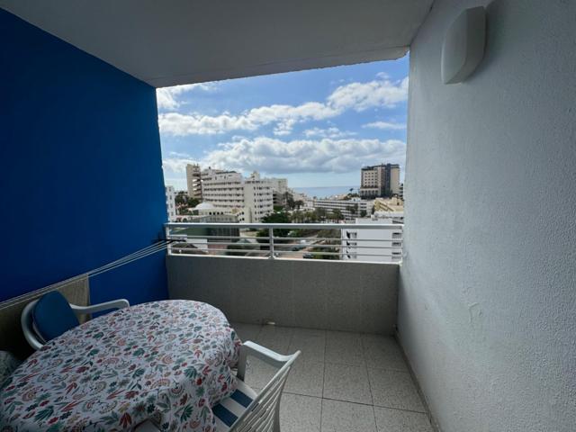 ¡Soleado apartamento en esquina con vistas panorámicas en Playa del Inglés – Su paraíso vacacional! photo 0