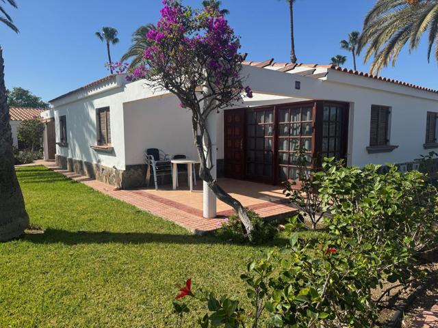 ¡Tu oasis en Maspalomas te espera! Bungalow en venta con jardín privado. photo 0