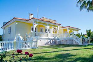 Villa En venta en Alhaurín de la Torre photo 0