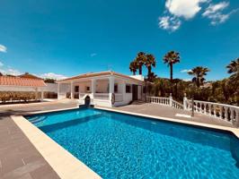Villa En venta en Alhaurín de la Torre photo 0