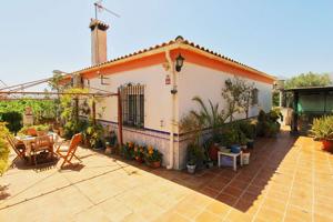Terreno Urbanizable En venta en Alhaurín de la Torre photo 0