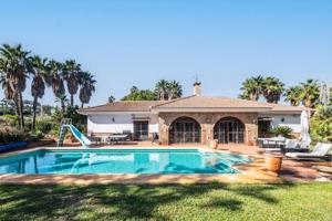 Terreno Urbanizable En venta en Alhaurín de la Torre photo 0