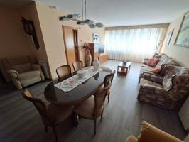 Piso en venta en Castellar del Vallès photo 0