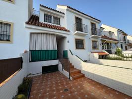 Casa - Chalet adosado en venta en Calle Ingeniero de la Cierva 3, Ginés, Sevilla photo 0