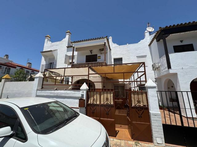 Casa en venta en Calle Jazmín, Mairena del Aljarafe, Sevilla photo 0