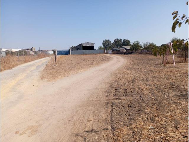 Terreno en venta en Calle Huerto Palomito, Dos Hermanas, Sevilla photo 0