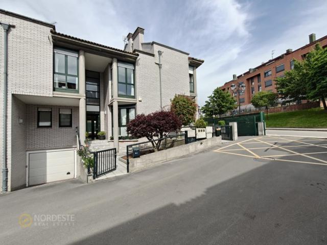 Piso En venta en Colloto, Oviedo photo 0