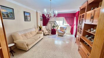 Piso En venta en Vélez-Málaga photo 0