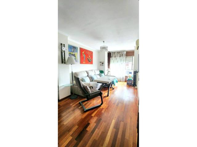 Piso en venta en Isla Chica(21007) photo 0