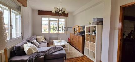 Impresionante Casa de Piedra de 3 Plantas con Parcela de 1000 m² - ¡Perfecta para Familia o Inversión! photo 0